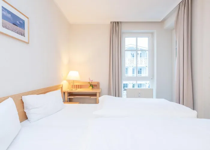 Apartment 667, Seepark *