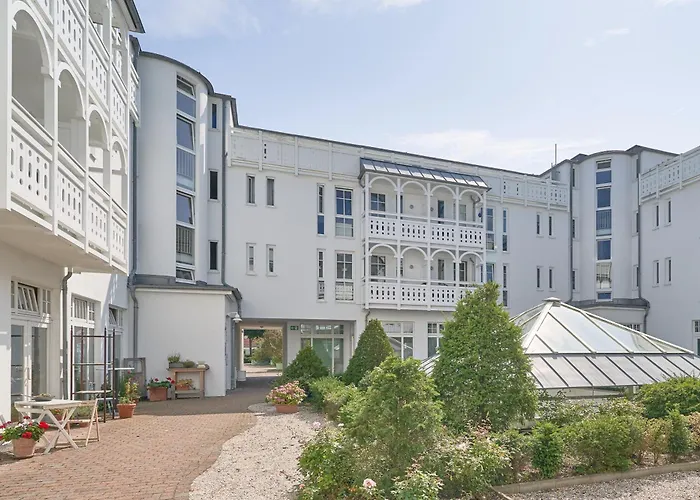 667, Seepark Apartment *